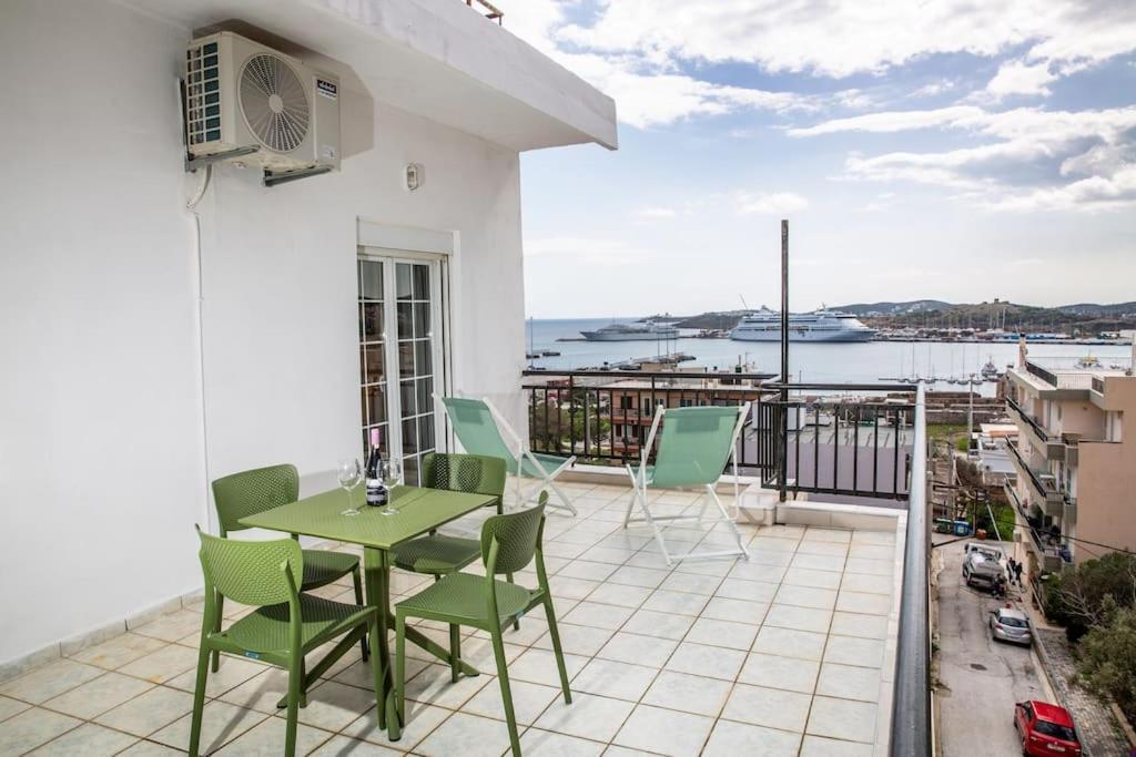 Seafront Central Apt In Lavrio Apartment Exterior photo